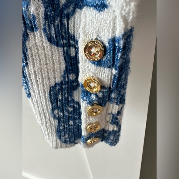 EUC Lilly Pulitzer Edie Sweater Pack Your Trunk Blue White Elephants Size XL - Picture 4 of 6